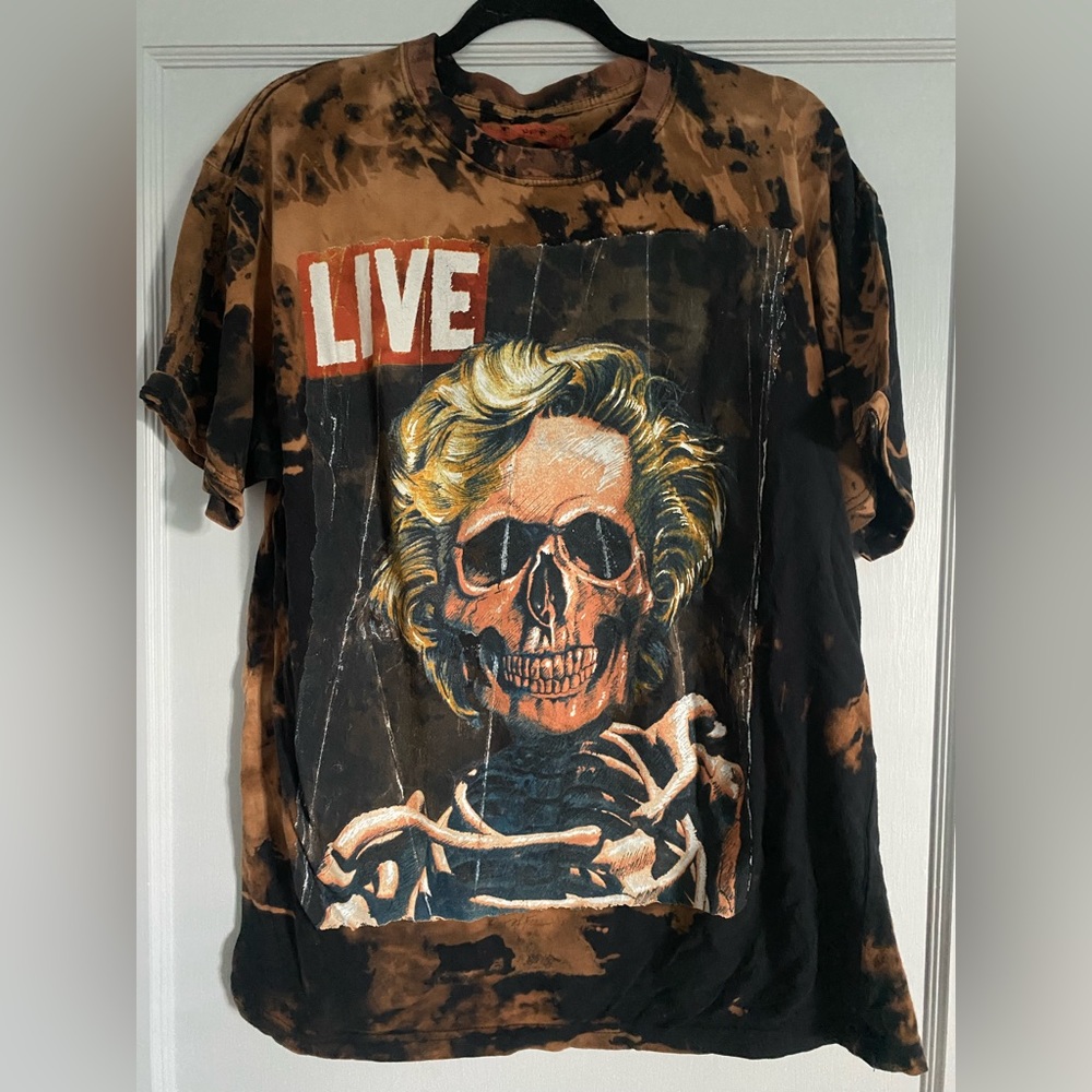 ⚡️ LIVE custom dye graphic tee